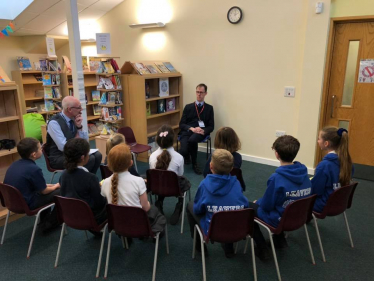Tom Randall MP on a visit to Mapperley Plains Primary School